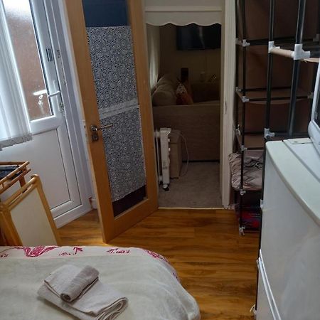 Larchmont Stay Side En Suite With Small Double Bed Λέστερ Εξωτερικό φωτογραφία